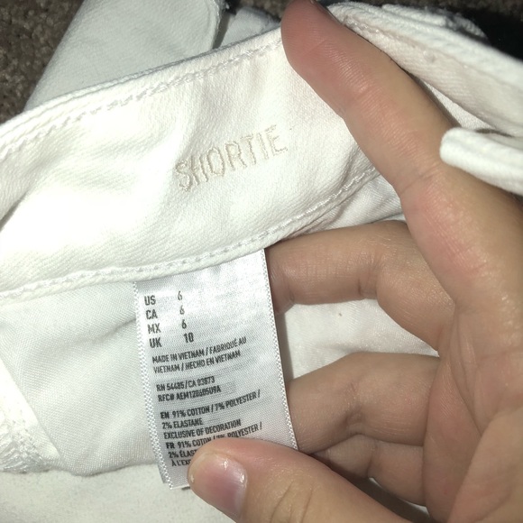 AE Shorts - Picture 4 of 4